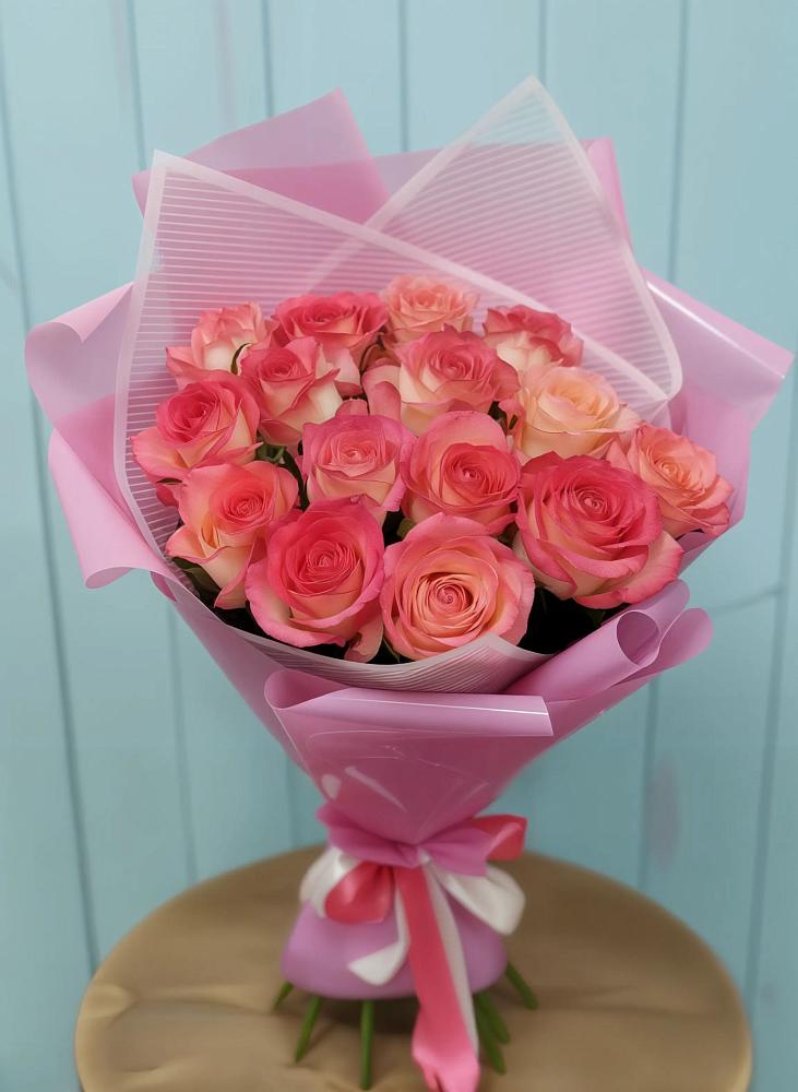 Букет 15 Розовых роз Равель в Чиркее