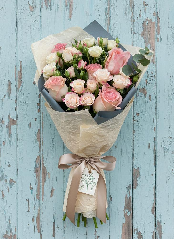 Букет цветов из: Розы в Чиркее