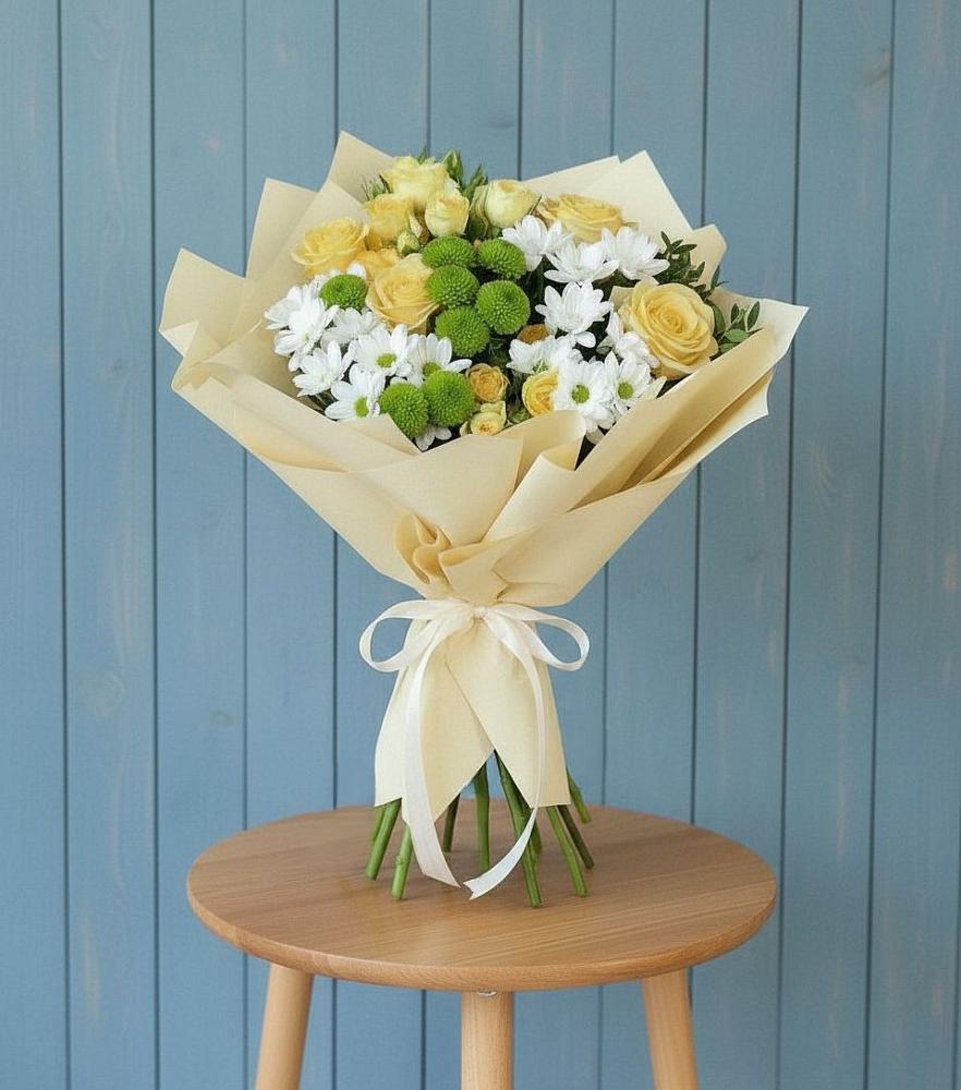 Букет цветов из: Хризантемы и Розы в Чиркее