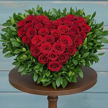 Цветочная композиция из Розы в виде сердца #REPLACE_PRED# Чиркее