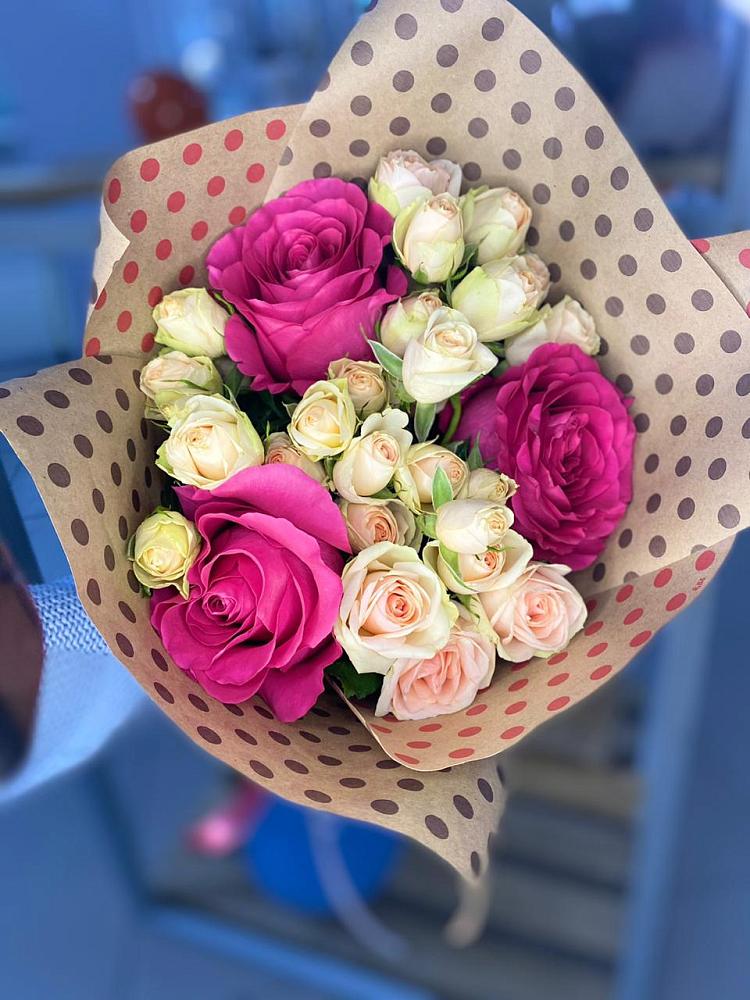 Букет цветов из: Розы в Чиркее