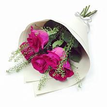 Букет цветов из:  Розы в Чиркее