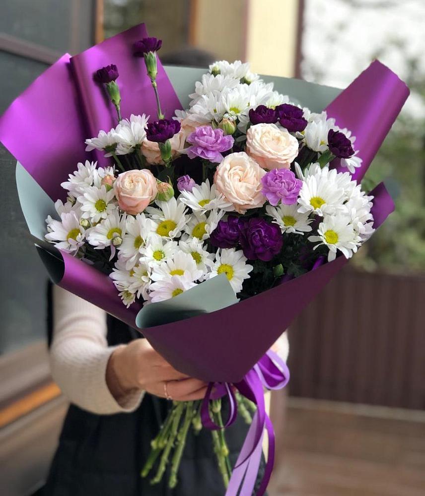 Букет цветов из: Хризантемы, Гвоздики и Розы в Чиркее