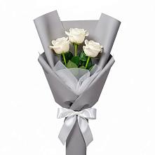 Букет 3 белые розы в Чиркее