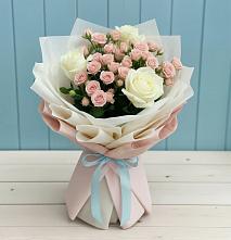 Букет цветов из:  Розы #REPLACE_PRED# Чиркее