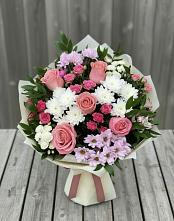 Букет цветов из:  Альстромерии, Гвоздики, Розы и Хризантемы в Чиркее