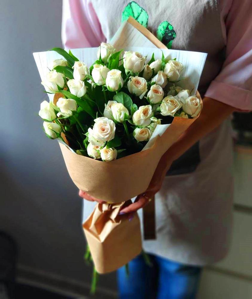 Букет цветов из: Розы в Чиркее