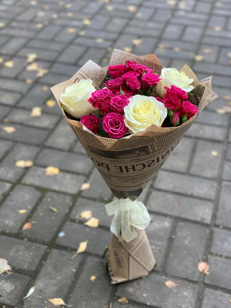 Букет цветов из: Розы в Чиркее