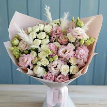 Букет цветов из:  Альстромерии и Розы в Чиркее