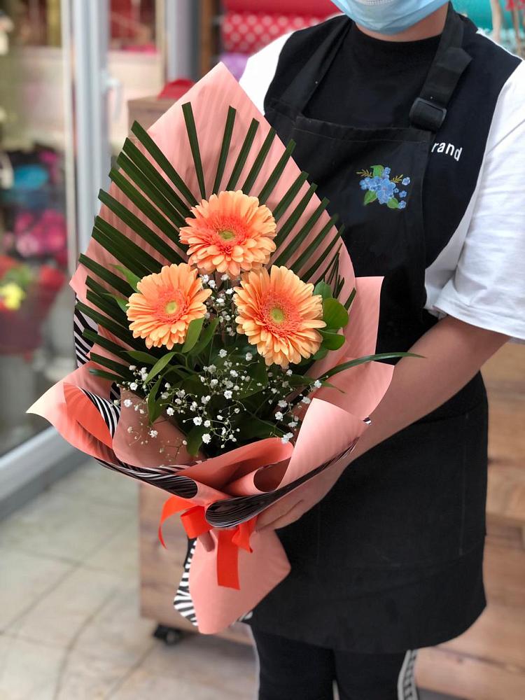 Букет цветов из: Герберы в Чиркее