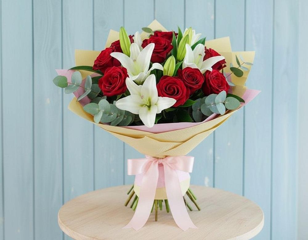 Букет цветов из: Лилии и Розы в Чиркее